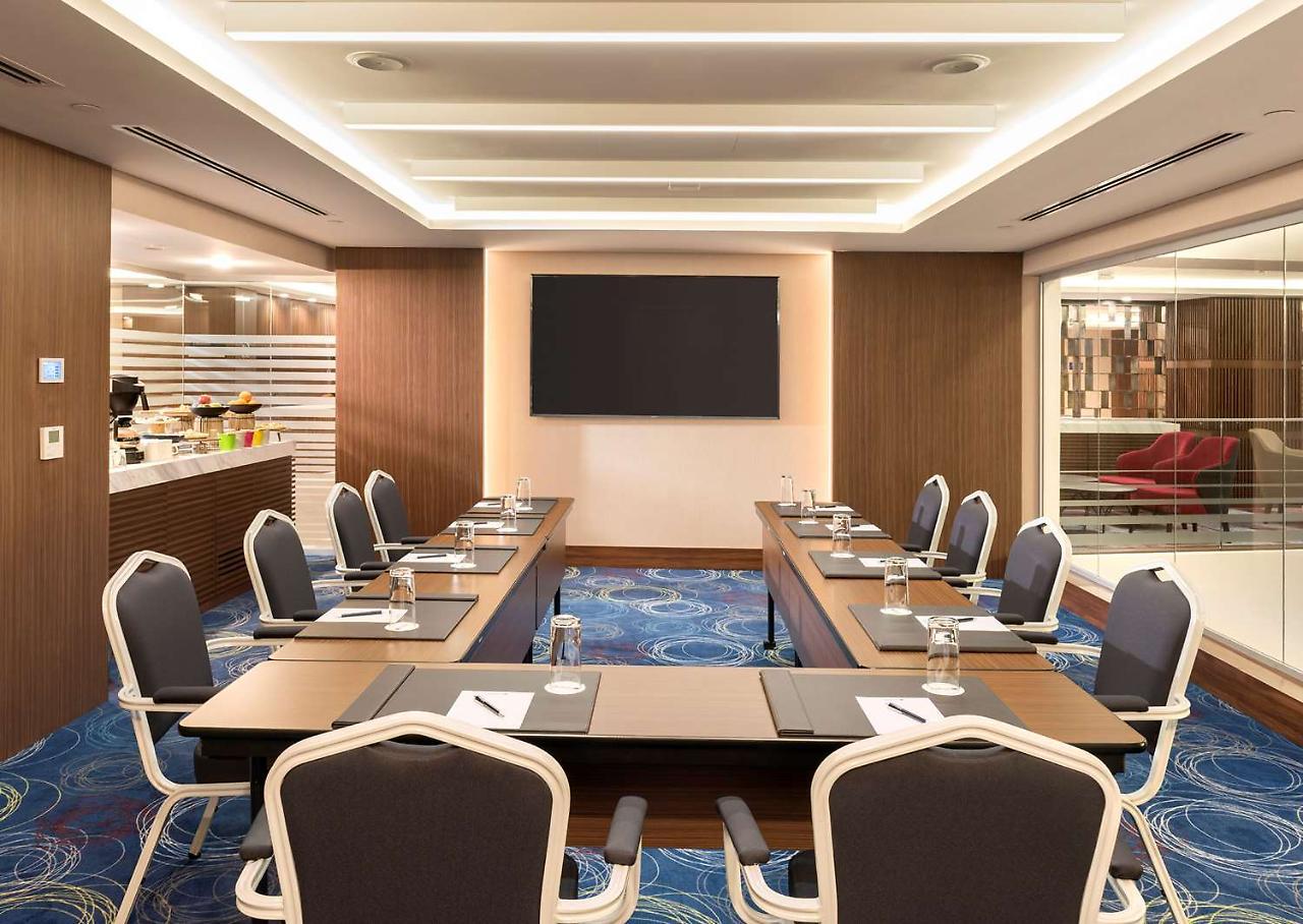 Radisson Blu Residence, Istanbul Batisehir Buitenkant foto
