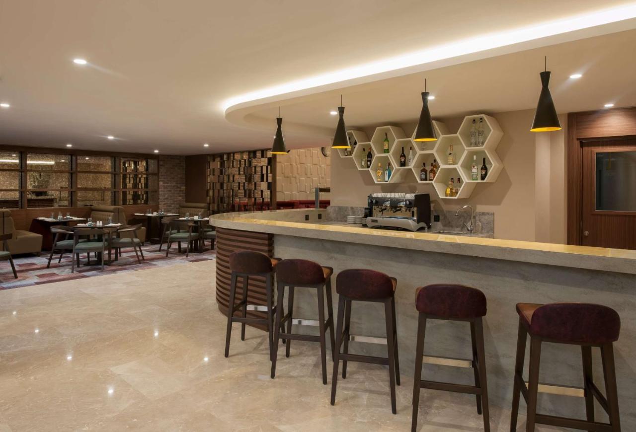 Radisson Blu Residence, Istanbul Batisehir Buitenkant foto
